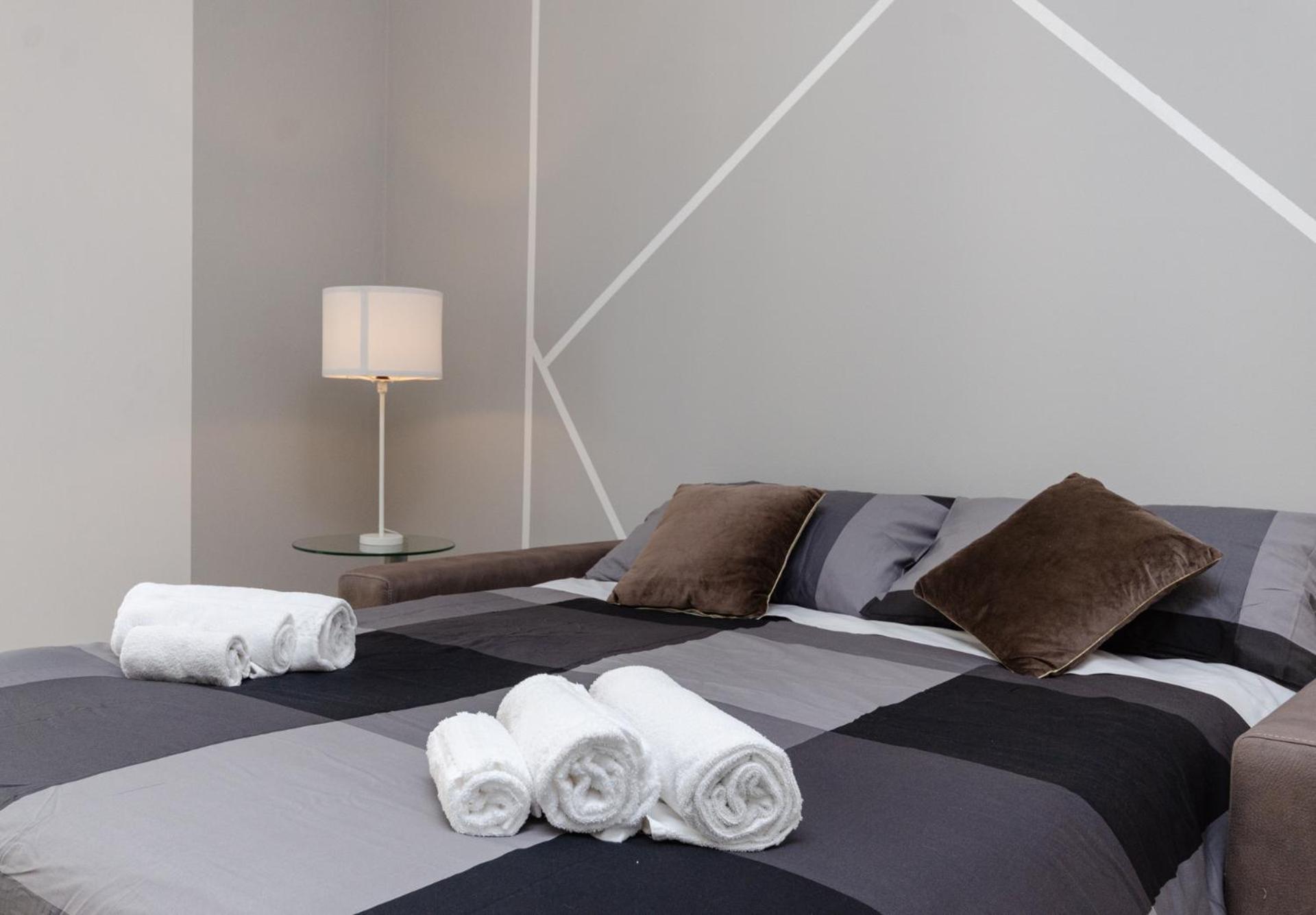 Vivimihome - Vivi I Navigli Elegante E Centrale Милан Экстерьер фото